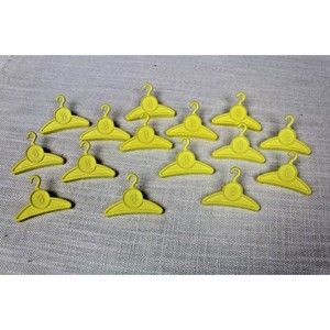 15 Pc Vintage Barbie Clip Hanger Set With Assorted Colors Spring Yellow Clip